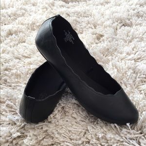 City Streets Black Flats